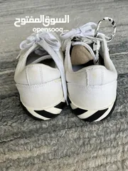  4 Off-white Low vulcranized sneakers Real from Bloomingdale’s with authentication used 1 time
