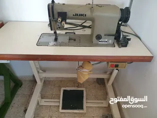  3 ماكنات خياطه للبيع بسعر مغري