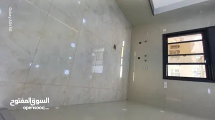  13 شقة فاخرة للبيع التامنة ط2هندسي 155م + تراس ومصعد