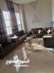  1 طقم كورنر مستعمل بحاله الجديد مع 3طاولات  جبل الأمير حسن