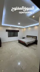  18 مزرعة و فيلا فاخرة تبعد عن شارع الاردن باقل من 10 دقائق.