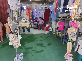  9 محل ألبسه للبيع مع كافة مستلزمات وديكور ولبضاعه او بيع الديكور ولبضاعه بدون المحل