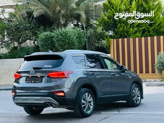  8 سانتافي 2018 فحص نخب