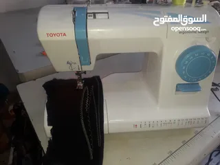  2 ماكينة خياطة منزلية اصلية  نوع تويوتا