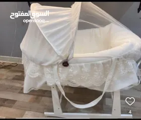  1 مستعمل مره واحده فقط صارله شهر عندي