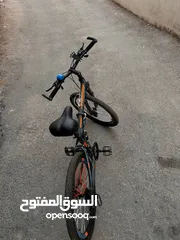  3 دراجه هوائيه استعمال خفيف امريكي لا يصدء مقاس26 سعر 90قابل للتفاوض معه صندوق