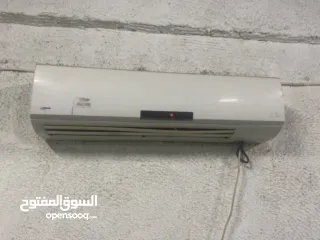  4 طاولة بلياردو امريكي وعدة قهوة