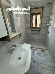  6 ثلاث غرف غير مفروش للايجار