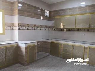  7 منزل للبيع مجدد بالكامل مع التكييف مؤجر حاليا بعقد شهري 210 ريال عماني