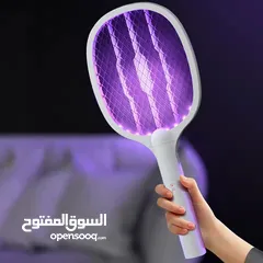  5 مضرب ناموس كهربائي مع قاعدة لقتل جميع أنواع الحشرات المزعجة يمكن وضعه بالمكان المخصص له أومسكه باليد
