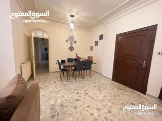  10 الرابيه شقه مفروشه الطابق الثالث مع روف