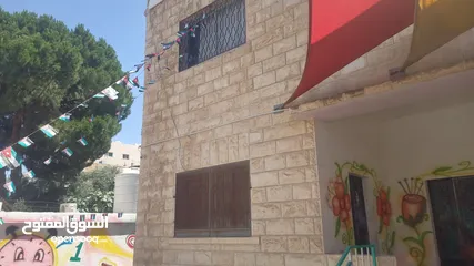  2 مدرسة وروضة للبيع بسعر مغري
