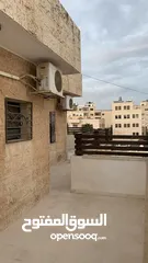  14 شقة طابقية مميزة طابق أخير مع روف للبيع بإم السماق