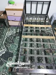 2 تختان حديد +تختان خشب
