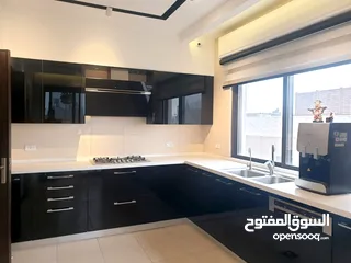  7 عبدون شقة مفروشة فخمة مع رووف ( دوبلكس ) للإيجار السنوي