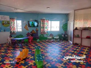  6 مركز تعليمي وحضانة للبيع