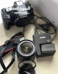  2 بيع كاميرا كانون EOS 2000D مستعملة شبه جديدة مع كامل اغراضها