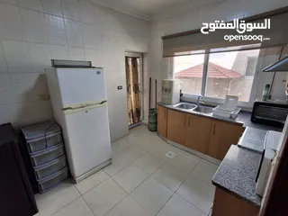  5 عفش بيت كامل بحالة جيّدة جدا للبيع
