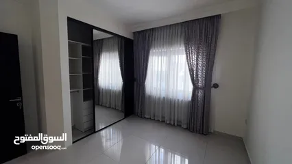  12 شقة للبيع الحادنز
