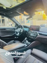  12 BMW 530e M superior individual