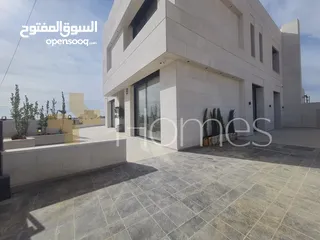  8 فيلا متلاصقة للبيع في طريق المطار بمساحة بناء 705م