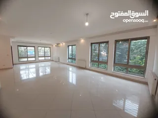  12 شقة ارضية للبيع اربع غرف نوم في جبل عمان قرب قصر زهران
