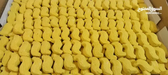  12 حلويات و نواعم منوعة