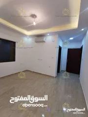  28 شقة مميزة - خلدا - 3نوم 1ماستر - 215م - فايربليس - إطلالة - موقع هادئ ومميز