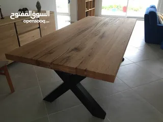  26 طاولة سفرة خشب طبيعي قياس 200×95 سعرها 250