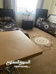  7 غرفة نوم + تخت بيبي