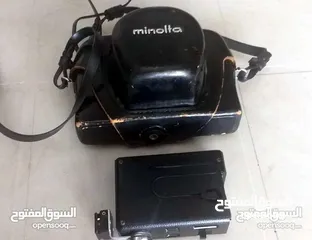  2 كاميرا مينولتا