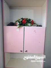  7 غرفة نوم مستعمله ومجموعة اثاث بحاله جيده جدا بسعر مغري