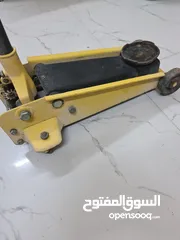  1 Car jack for sale