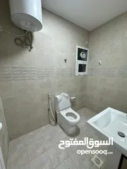  4 غرف وشقق في الغبره بمجمع راقي  Rooms, apartments and studios in Al Khuwair, Al Ghubra