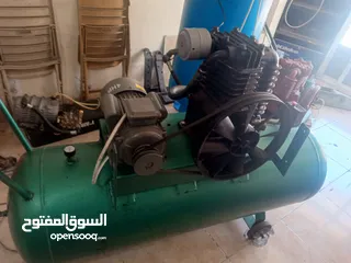  2 معدات محل بناشر للبيع