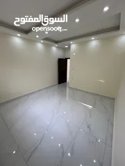  5 لقطه ضاحية الرشيد 160م طابق أول بسعر مغري جدااا من المالك مباشرة مجدده بالكامل