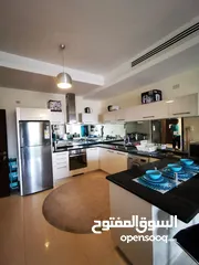  7 شقة مفروشة  (عفش مميز )للايجار في منطقه عبدون.. مع بلكونة