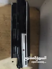  25 لابتوب عدد 2للبيع بحاجة إلى صيانة بالإضافة إلى قطع كمبيوتر منوعة