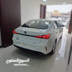  6 CHANGAN EADO 2023 ZERO كفاله 3 سنوات شاشه كمرات امامي + خلفي تقطع مسافة 400 km للبيع