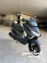  3 Suzuki Bergman 125cc سكوتر بيرجمان 125 بحالة الوكالة