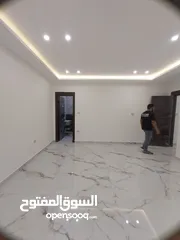  21 تلاع العلي 175م وحديقة وكراج خاص