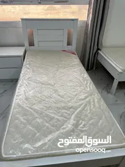  3 للبيع سرير نظيف المراتب طبيه