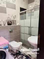  12 شقة سوبر ديلوكس مفروشة جديدة للايجار الشهري و السنوي في ارقى مناطق مرج الحمام بالقرب من دوار البكري
