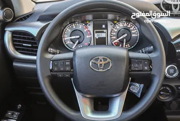  16 Toyota Hilux 2023 عداد صفر  ، وارد و كفالة الشركة