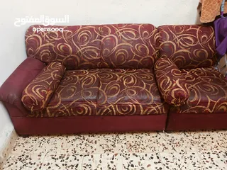  1 طقم لكنب لذهبي ب45 لكنب لخمري 3مقاعد ب10