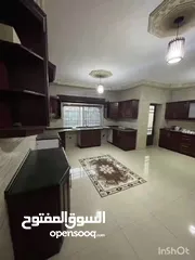  20 شقه مع رووف (300متر ) قرب شارع الاستقلال ضاحيه الاقصى