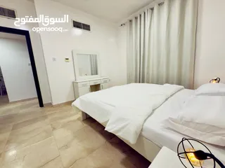 5 F3  /  غرفة وصالة - قريب من الحوت وهاشم  هايبر ماركت -  ايجار شهري  - شامل جميع الفواتير -  الروضة 3