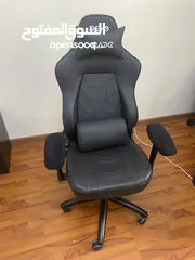  1 كرسي العاب ديفو للبيع  Devo gaming chair for sale