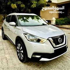  2 Nissan Kicks. ماشية قليل جدا