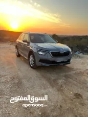  1 سكودا كاميك لون باطوني موديل 2020